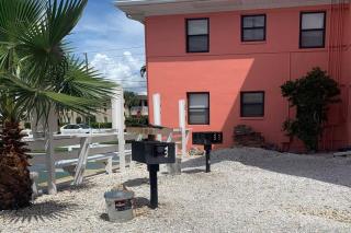 Gorgeous Beach view balcony with heated pool - St Pete Beach - 8