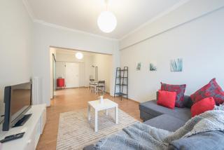 Pame Rentals - Entire Apartment with Free Parking - Athens - 4