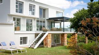 Two Oceans - solar backup power - Cidade Do Cabo - 1