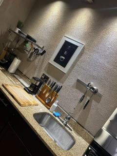 Two bedroom excellent location - 4