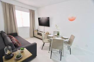 BEAUTIFUL APARTMENT FOOTSTEPS FROM THE BEACH - Miami Beach - 2