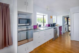 Family Friendly, Quiet, Cozy stay in Rotorua with free Wifi - Rotorua - 3