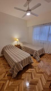 Amplio departamento zona Callao y Corrientes - 7