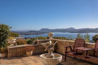 Stunning 180 degree River Derwent and Hobart View! - Sandy Bay - 0