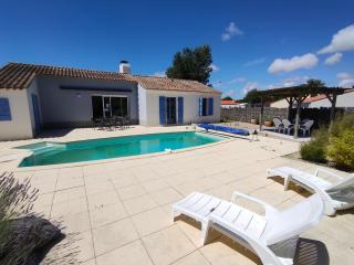 Maison avec Piscine Privée, Jardin Clos et Parking proche Plage et Forêt à Saint Jean de Monts - FR-1-323-468 - Saint-Jean-de-Monts - 4