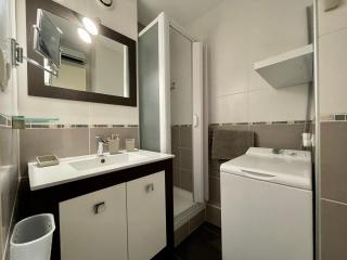 Appartement Climatisé à Sète – Terrasse, WIFI, Parking Privé, à 500m de la Plage - FR-1-338-546 - Sète - 4