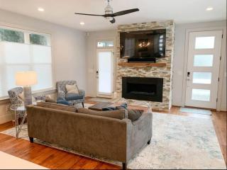 City View- near Downtown, Capital, NC State - Raleigh - 7
