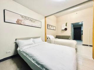 Thompson Suites - 2-beds, One Uptown Residences, 30F - XBOX & Netflix - Manila - 4