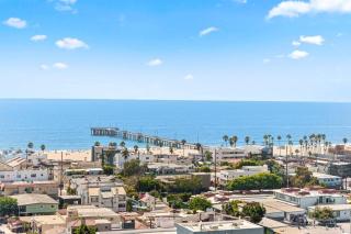 Sun-Kissed Oceanfront Gem with Spectacular Views - Los Angeles - 4