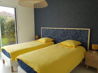9 pers 160 M² +jardin- 10mn Nantes -30mn mer - 9