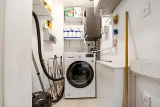 Modern apartment in West London - Brentford - 3