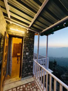 Frozen valley - Mukteshwar - 5