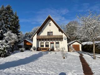 Messe- & Ferienhaus Gertraud am Ludwigskanal, 24 h Self Check-In, Gratis parken - 0