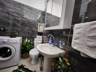Luxury Kalipso Beachfront - Limassol - 4