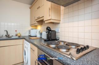 Two Bedroom Apartment By Beds Away Short Lets & Serviced Accommodation Close to Kidlington Airport and Blenheim Palace - Kidlington - 8