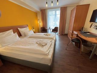 Pension Sanddorn mit Café Carlssons - Binz - 7