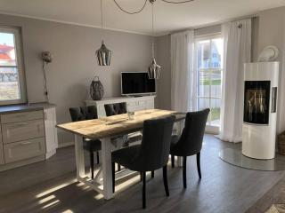 Reetdachhaus Seasons mit Kamin & Sauna - Groß Schwansee - 9