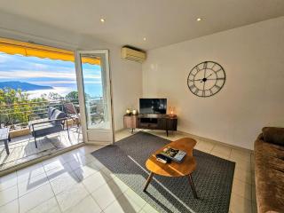 Villefranche center Bay & Port Sea view front - 4