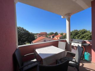 Apartments Alić - Medulin - 0