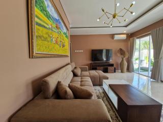 Villa Norwegia - pool with panorama rice field view - 3