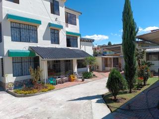 Casa de La Hiedra.Alojamiento para ejecutivos. - Sangolquí - 2