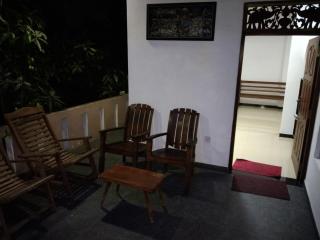 Home / Anex - Galle - 7