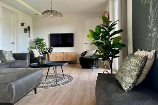 Villa Wolde, Luxe villa (10p.) met Hottub - Zeewolde - 3