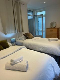 Park View Homestay - Barking - 1