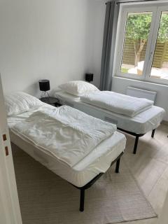 Maison plain-pied entièrement neuve / 4 chambres - 2