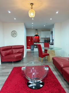 Cheerful 2 Bedroom Bungalow fully Furnished - Bradenham - 3