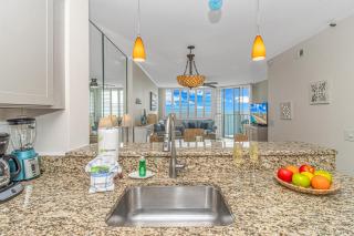 Stunning Top Floor Oceanfront 2 bedroom Suite-Recently Updated! Spinnaker 903 - Myrtle Beach - 1