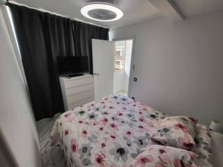 Las Canteras new 2 bedrooms flat at the beach Parking Optional - Las Palmas de Gran Canaria - 5