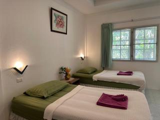 Best One Guesthouse B2, 5 min to Naiyang Beach - Nai Yang Beach - 9