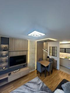 Lux Apartmani Park Novi - Novi Sad - 0