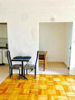 Stylish Montreal Apartment: Comfortable Stay in the Golden Square Mile - Montreal - 7