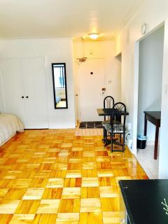 Stylish Montreal Apartment: Comfortable Stay in the Golden Square Mile - Montreal - 3