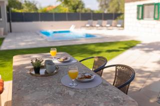 Experience VILLAGE LIFE - Jokini Dvori with private pool - Pakovo Selo - 5