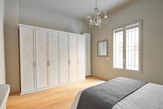 Central and Comfy Apartment free Netflix and Disney plus - Bolonia - 9