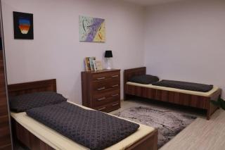 Moderný priestranný apartmán - Rimavská Sobota - 6