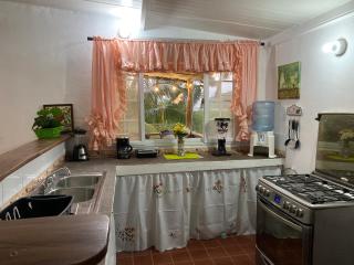 Aeolus Guest House - José Pobre - 2