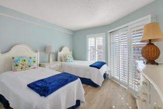 Beach Club #416 - East End - 9