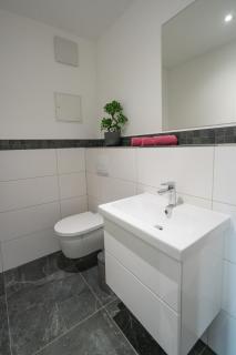 Cozy City Dream Apartment mit Terrasse und Parkplatz - 90m² - 3