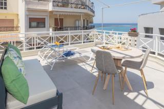 Chic, Downtown, Penthouse w Sundeck and Seaview - 7