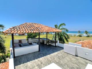 Classy Beachfront Home with Private Pool - Hermosa Palms 110 - Playa Hermosa - 6