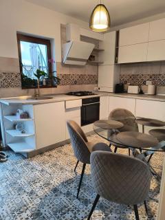 A&A Apartment - Iaşi - 1