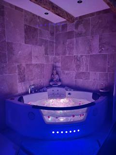 SPA À LA MONTAGNE - 0