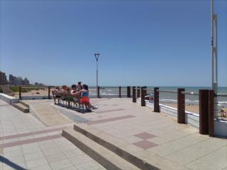 OASIS DE MAR (frente al mar) con cochera - Mar del Plata - 8