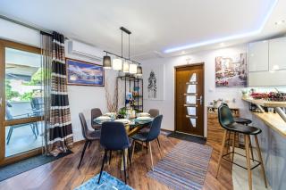 Holiday Home Dalmatinka - 20m From the Beach - Splitska - 4