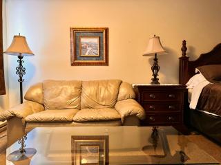 Fundy Line Motel - 3