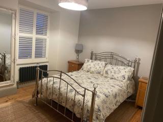 Sea Breeze - 3 Bed House, Parking for 2 Cars - 5